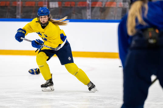 Ella Hellman of Sweden at a practice session