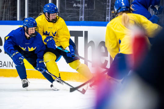 Mira Hallin and Emma Goding of Sweden at a practice session