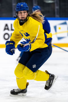 Ella Hellman of Sweden at a practice session