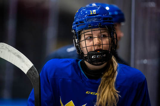 Linnea Natt och Dag of Sweden at a practice session