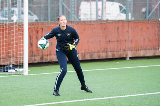 Målvakt Caroline Rebane