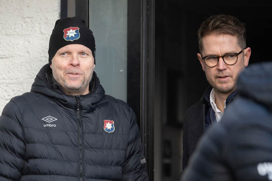 Damernas Tränare Micael Berndtsson och Örgrytes