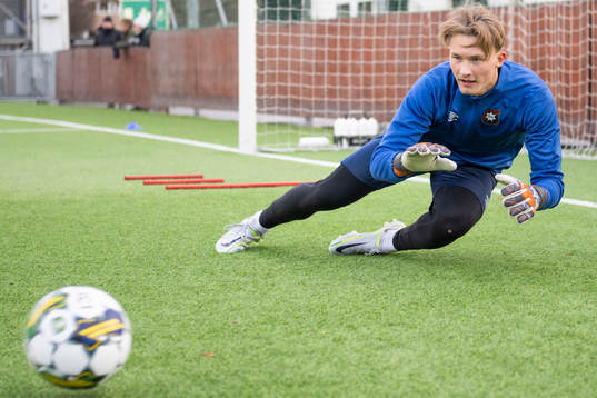 Målvakt Alex Rahm