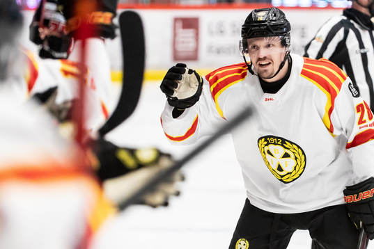 Brynäs Johannes Kinnvall jublar