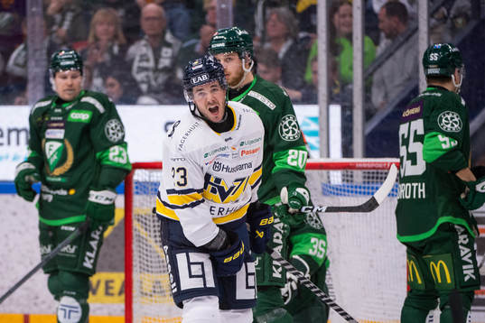 Färjestads Marcus Westfält och HV71s Nicholas Shore