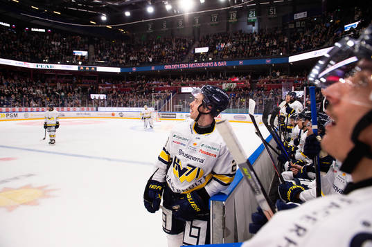 HV71s Nicholas Shore