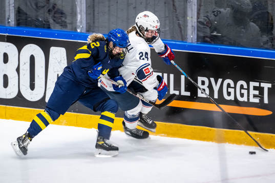 Stina Andersson of Sweden and Margaret Scannell of USA