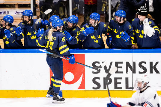 Astrid Lindeberg of Sweden celebrate with teammates