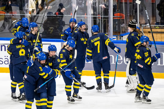 Players of Sweden celebrate