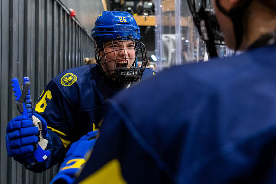 Bläddra bland fler bilder av 2023 IIHF U18 Women's World Championship, Day 7, Semifinal, USA - Sweden