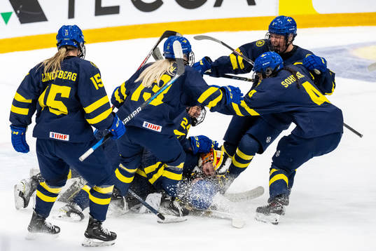 Players of Sweden celebrate