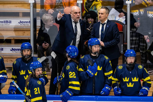 Assistant coach Ulf Hall and head coach Andreas Karlsson of