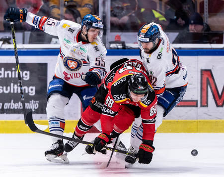 Växjös Miika Koivisto och Tobias Rieder mot Luleås