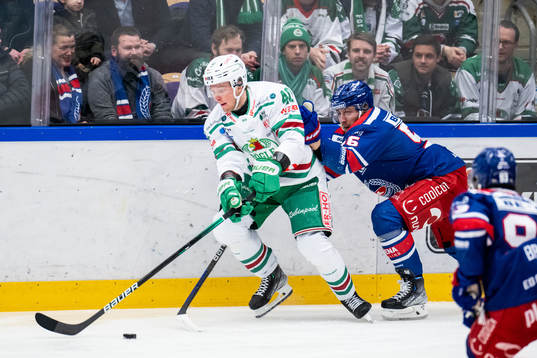 Rögles Oskar Stål-Lyrenäs och Oskarshamns Robin Norell
