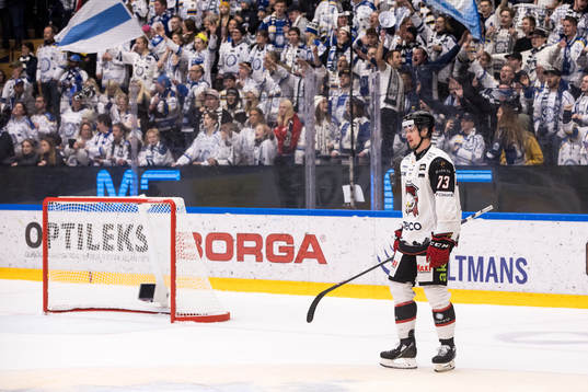 Malmö Redhawks Adam Ollas Mattsson  deppar