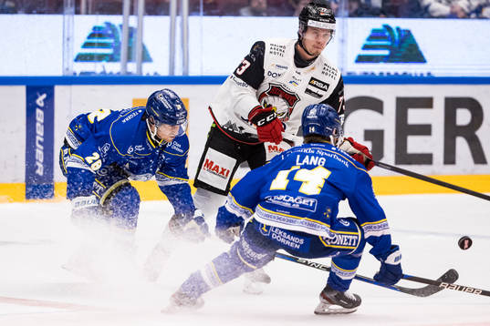 Leksands Justin Glenn Kloos och Malmö Redhawks Adam Ollas