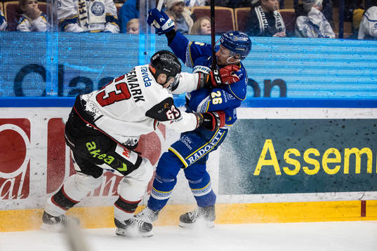 Malmö Redhawks Fredrik Händemark och Leksands Patrik Noren