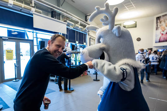 Leksands VD Andreas Hedbom innan ishockeymatchen i SHL