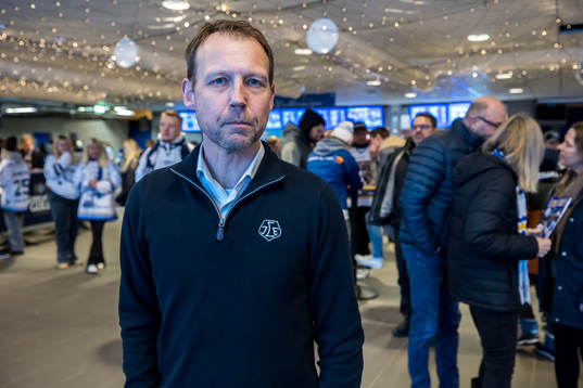 Leksands VD Andreas Hedbom innan ishockeymatchen i SHL