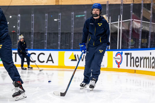 Astrid Lindeberg of Sweden at a practice session