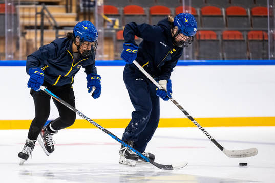 Olivia Sohrner and Ebba Hedqvist of Sweden at a practice