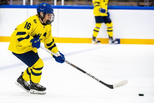 Emilia Bergeby Hallbeck of Sweden