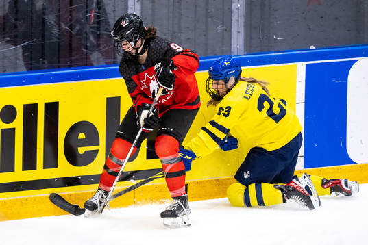 Maya Serdachny of Canada and Isabelle Leijonhielm of Sweden
