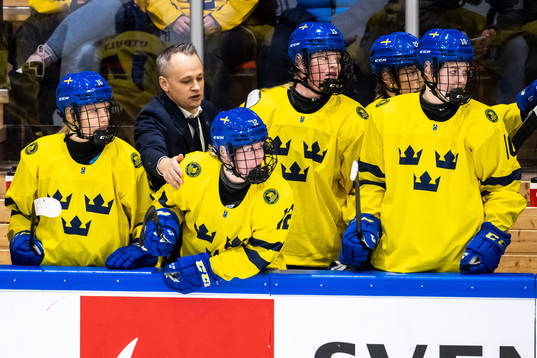 Head coach Andreas Karlsson of Sweden