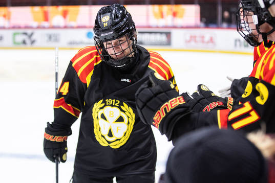 Brynäs Anna Meixner jublar