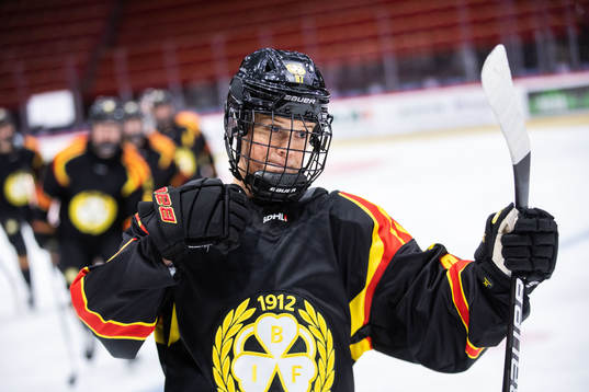 Brynäs Matilda Nilsson jublar
