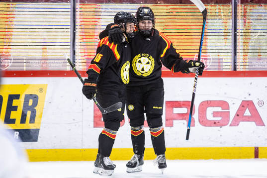 Brynäs Hanna Thuvik jublar