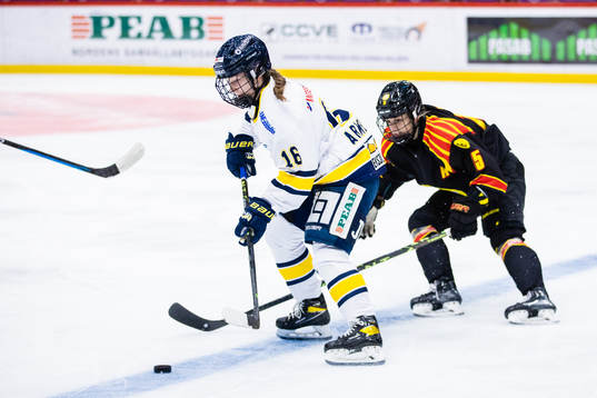 s Kajsa Armborg och Brynäs Lara Stalder