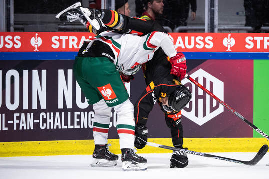 Frölundas Anders Grönlund och Luleås Brendan Shinnimin