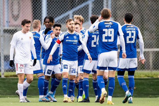Lyngbys spelare jublar