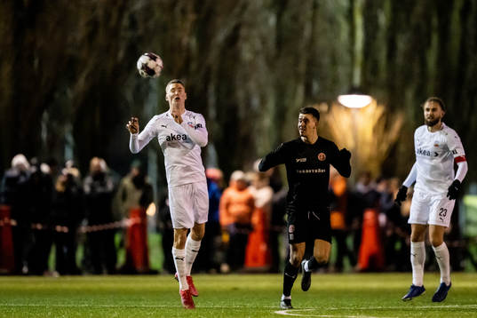 Helsingborgs Benjamin Örn och Hittarps Teddy Bermudes