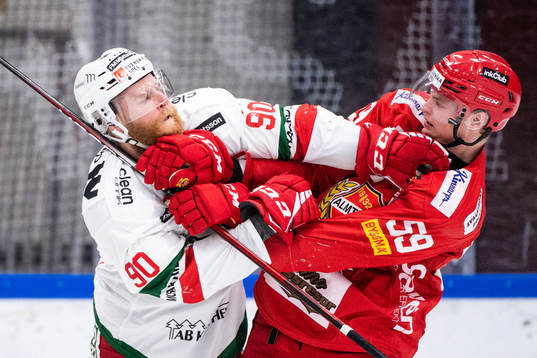 Moras Daniel Ljunggren och Almtunas Adam Hofbauer
