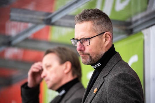 Moras tränare Johan Hedberg deppar