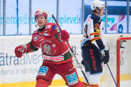 Modos Mikkel Aagaard jublar