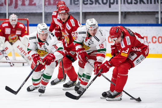 Moras Robin Johansson och Filip Björkman mot Almtunas