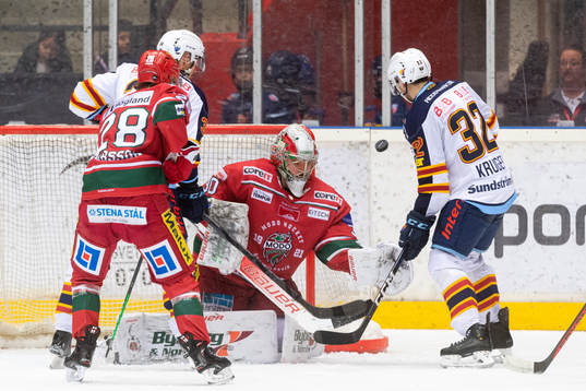 Modos målvakt Kristers Gudlevskis