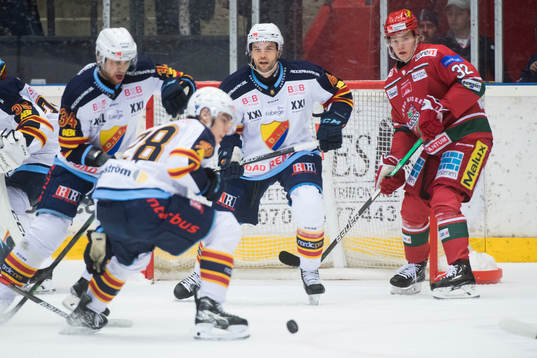 Djurgårdens Wiktor Nilsson och Modos Theodor Niederbach