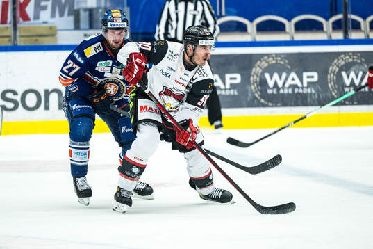 Malmö Redhawks Lance Bouma och Växjös Martin Lundberg