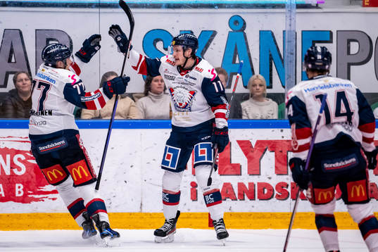 Linköpings Henrik Törnqvist jublar