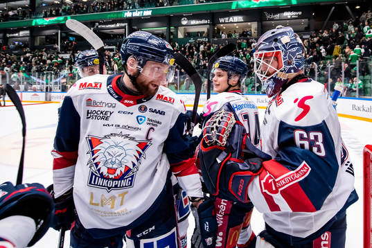 Linköpings Jonas Junland och målvakt Marcus Högberg