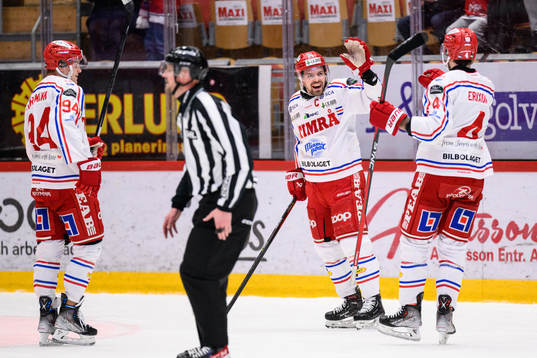 Timrås Anton Lander jublar