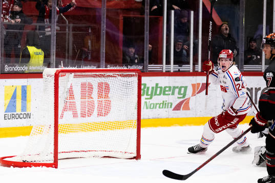 Timrås Erik Walli Walterholm jublar