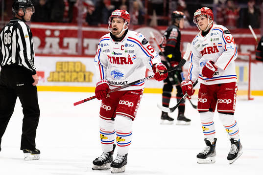 Timrås Jonathan Dahlén jublar