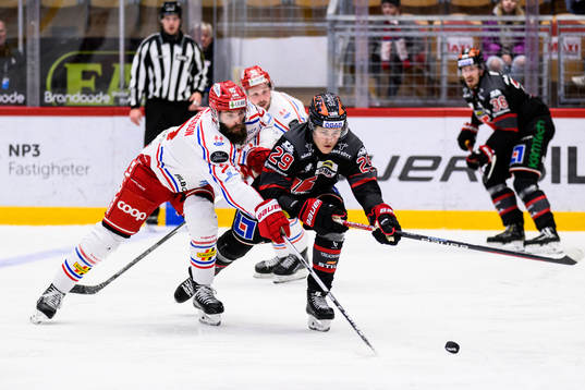 Timrås Per Svensson och Örebros Milton Oscarson