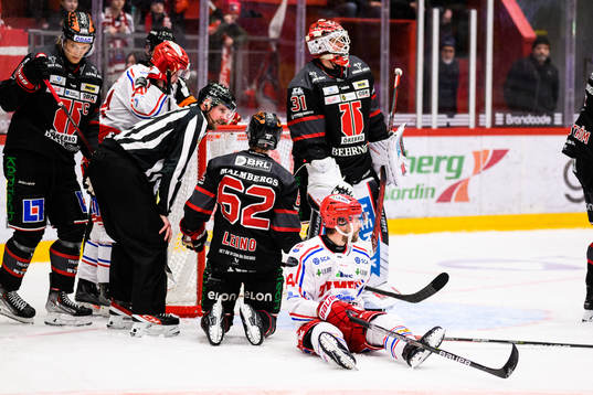 Timrås Emil Pettersson och Örebros Robert Leino