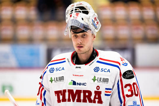 Timrås målvakt Jacob Johansson deppar
